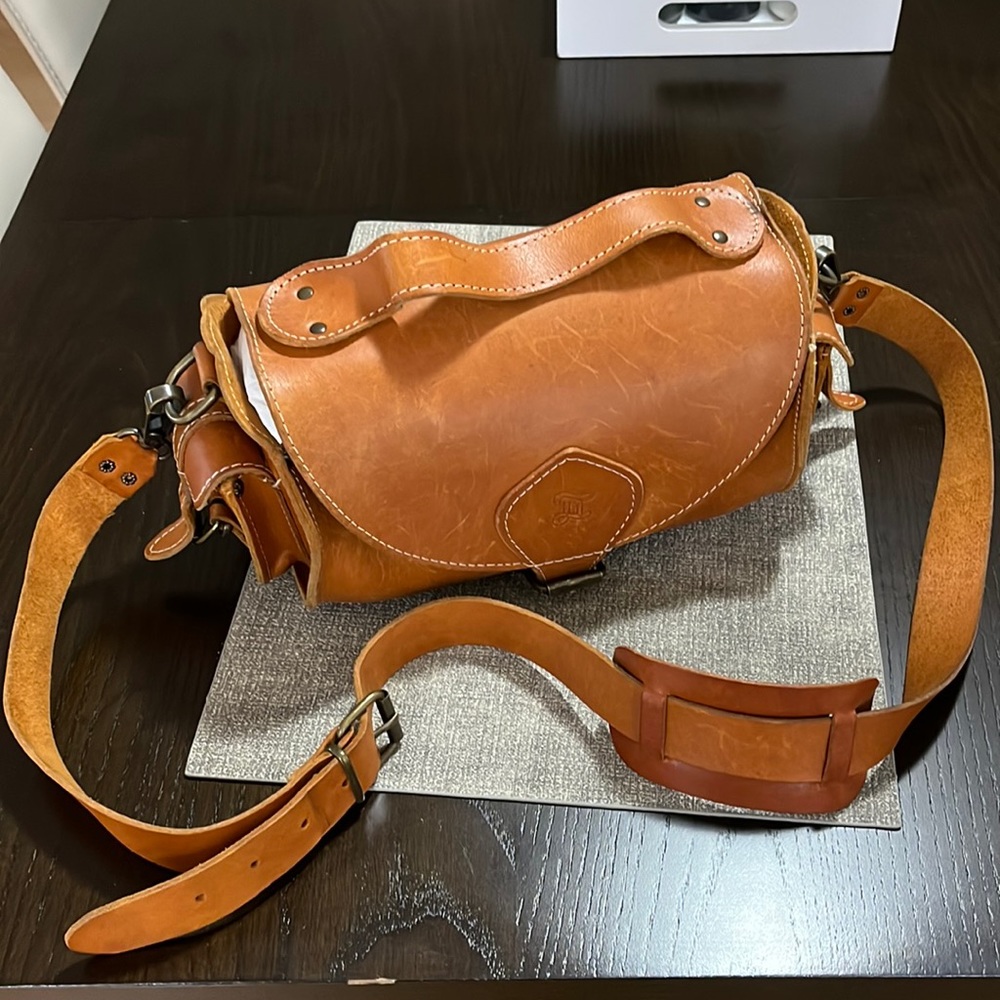 Leather barrel satchel bag
